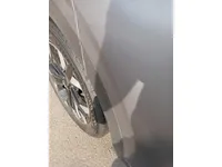 الباب الأمامى الأيسر