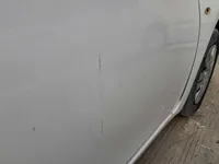 الباب الأمامى الأيمن