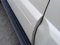 الباب الأمامى الأيسر