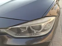 الأنوار الأمامية اليسار