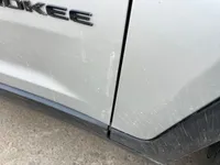 الباب الأمامى الأيمن