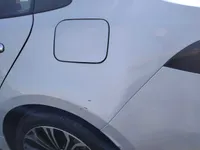 ألواح هيكل السيارة الأيسر