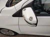 الباب الأمامى الأيسر