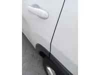 الباب الأمامى الأيسر