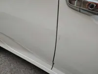 الباب الأمامى الأيمن