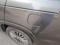 ألواح هيكل السيارة الأيسر