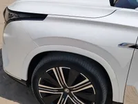 الرفرف الجانبي الأيسر