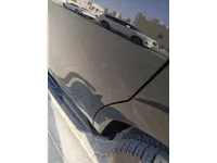 الباب الأمامى الأيسر