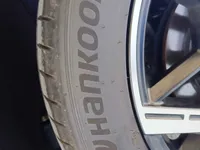 Rear right Tire