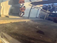 الباب الأمامى الأيسر