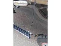 الباب الأمامى الأيسر