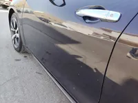 الباب الأمامى الأيسر