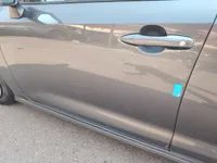 الباب الأمامى الأيسر