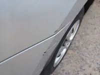 الباب الأمامى الأيسر