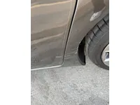 ألواح هيكل السيارة الأيسر