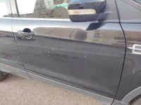 الباب الأمامى الأيمن