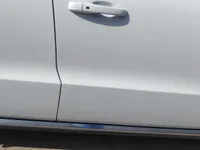 الباب الأمامى الأيسر