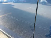 الباب الأمامى الأيسر