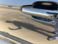الباب الأمامى الأيسر