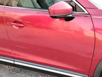 الباب الأمامى الأيمن