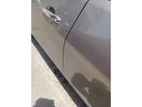 الباب الأمامى الأيسر
