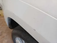الباب الأمامى الأيسر