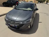 هونداي إلنترا