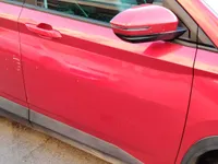 الباب الأمامى الأيمن