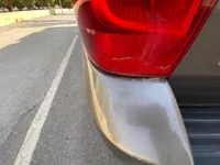 الأنوار الخلفية اليسار