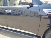 الباب الأمامى الأيمن