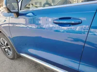 الباب الأمامى الأيسر