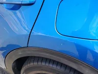 ألواح هيكل السيارة الأيسر