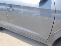 الباب الأمامى الأيمن