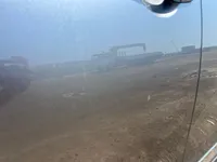 الباب الأمامى الأيسر