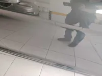 الباب الأمامى الأيمن