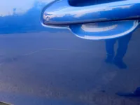 الباب الأمامى الأيسر