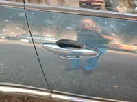الباب الأمامى الأيمن