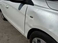الرفرف الجانبى الأيمن