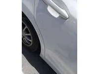 الباب الأمامى الأيمن