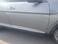 الباب الأمامى الأيمن
