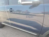 الباب الأمامى الأيمن