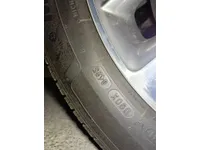 Rear right Tire