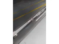 الباب الأمامى الأيسر