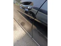 الباب الأمامى الأيسر