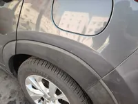 ألواح هيكل السيارة الأيسر