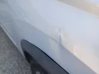 الباب الأمامى الأيسر
