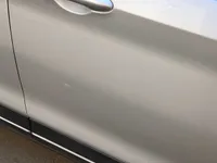 الباب الأمامى الأيمن