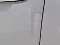 الباب الأمامى الأيسر