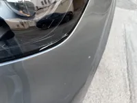 الأنوار الأمامية اليسار