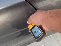 الباب الأمامى الأيمن